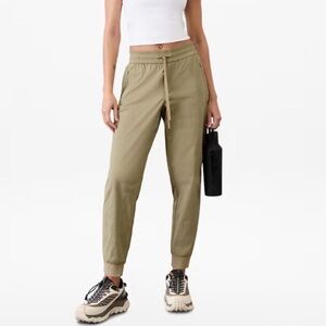 Athleta Trekkie Relaxed Mid Rise Jogger